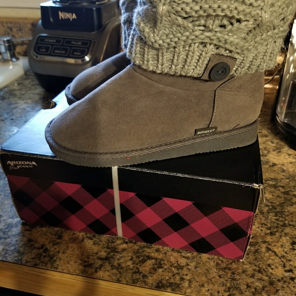 Girls Mukluks
